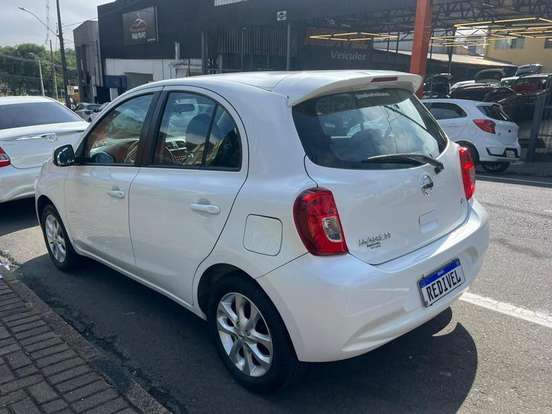 NISSAN-MARCH-1.0 SV 12V FLEX 4P MANUAL NISSAN-MARCH-2015