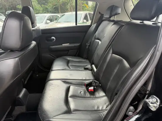 NISSAN-TIIDA-1.8 SL 16V FLEX 4P AUTOMÁTICO NISSAN-TIIDA-2010