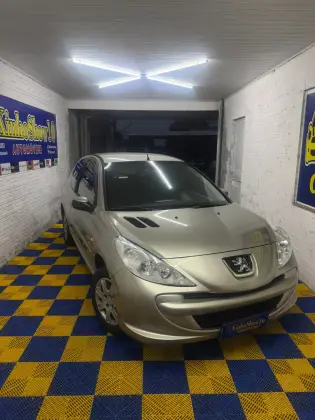 PEUGEOT 207 1.4 XR 8V FLEX 2P MANUAL PEUGEOT 207 1.4 XR 8V FLEX 2P MANUAL