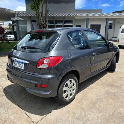 PEUGEOT-207-2011