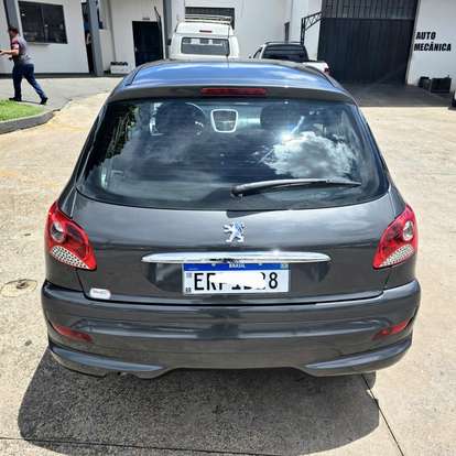 PEUGEOT-207-2011
