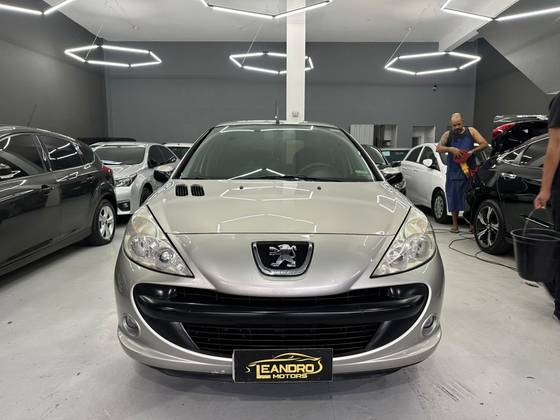 PEUGEOT 207 1.4 XR 8V FLEX 4P MANUAL