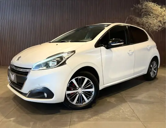 PEUGEOT 208 1.6 GRIFFE 16V FLEX 4P AUTOMÁTICO PEUGEOT 208 1.6 GRIFFE 16V FLEX 4P AUTOMÁTICO