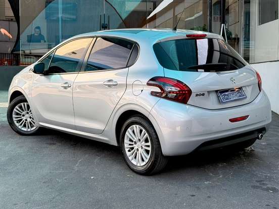 PEUGEOT-208-1.6 ALLURE 16V FLEX 4P AUTOMÁTICO PEUGEOT-208-2016
