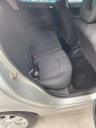 PEUGEOT-207-2012