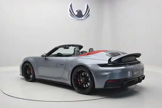 PORSCHE-911-2025