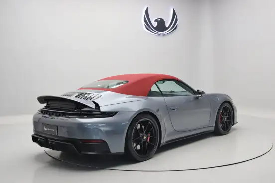 PORSCHE-911-2025