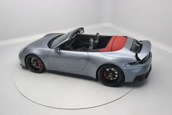 PORSCHE-911-2025
