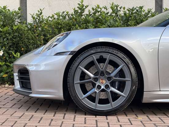 PORSCHE-911-2025
