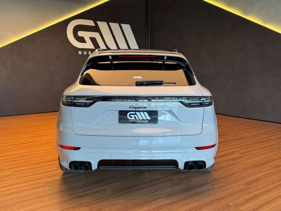 PORSCHE-CAYENNE-2023