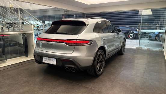 PORSCHE-MACAN-2022