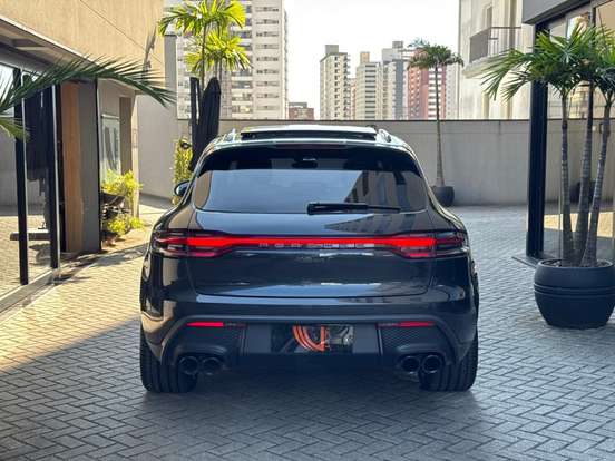 PORSCHE-MACAN-2023