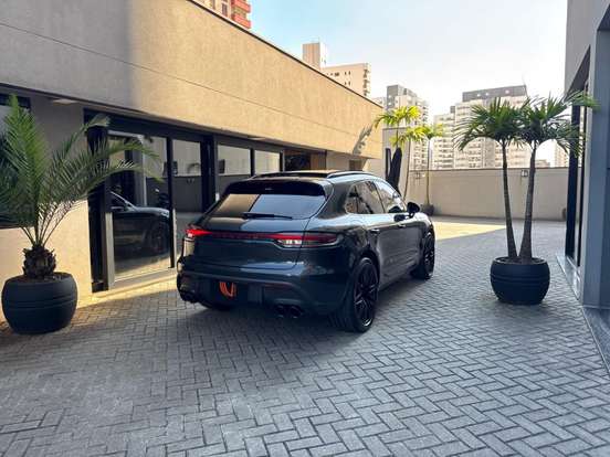 PORSCHE-MACAN-2023