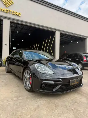 PORSCHE-PANAMERA-2017
