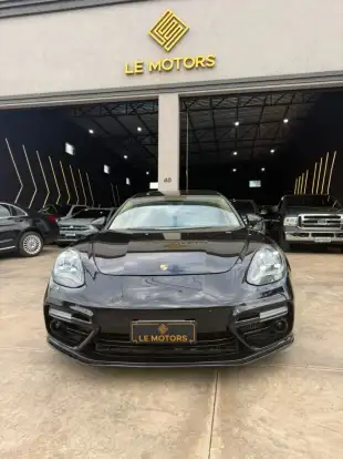PORSCHE-PANAMERA-2017