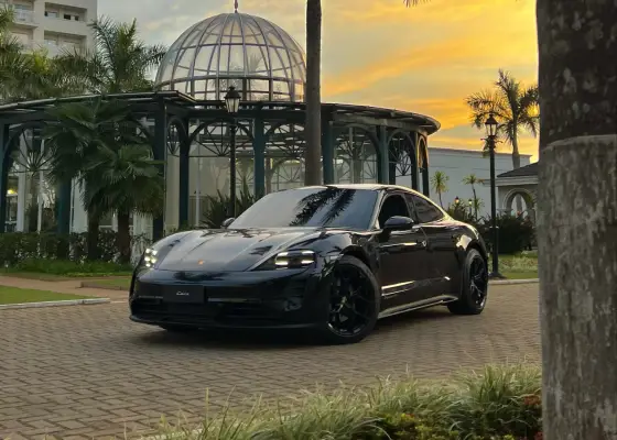 PORSCHE TAYCAN 4S ELÉTRICO PORSCHE TAYCAN 4S ELÉTRICO