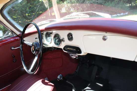 PORSCHE-356-1960