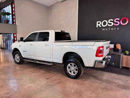 RAM-2500-6.7 I6 TURBO DIESEL LARAMIE CD 4X4 AUTOMÁTICO RAM-2500-2021