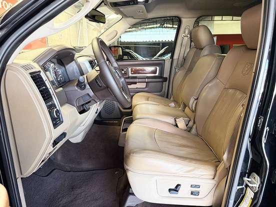 RAM-2500-6.7 LARAMIE 4X4 CD I6 TURBO DIESEL 4P AUTOMÁTICO RAM-2500-2012