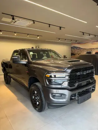 RAM 3500 6.7 I6 TURBO DIESEL LARAMIE NIGHT EDITION CD 4X4  AUTOMÁTICO