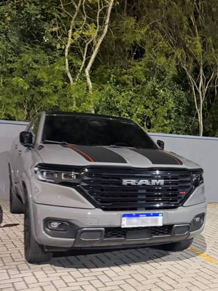 RAM RAMPAGE 2.0 HURRICANE 4 TURBO GASOLINA R/T 4X4 AUTOMÁTICO
