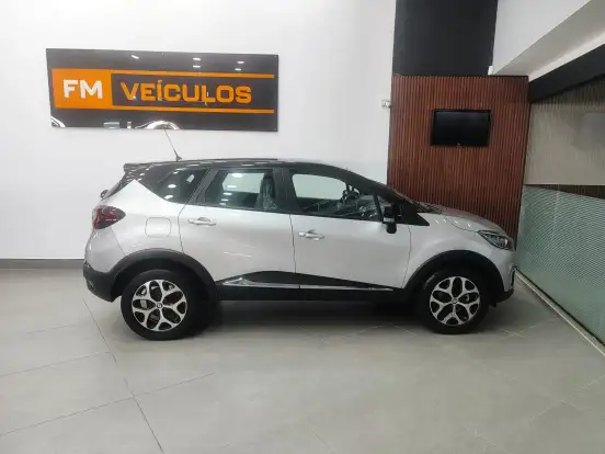 RENAULT-CAPTUR-2.0 16V HI-FLEX INTENSE AUTOMÁTICO RENAULT-CAPTUR-2020