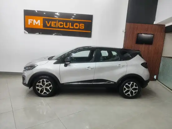 RENAULT-CAPTUR-2020
