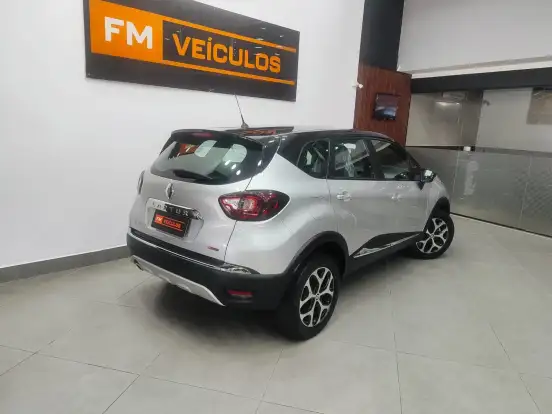 RENAULT-CAPTUR-2.0 16V HI-FLEX INTENSE AUTOMÁTICO RENAULT-CAPTUR-2020
