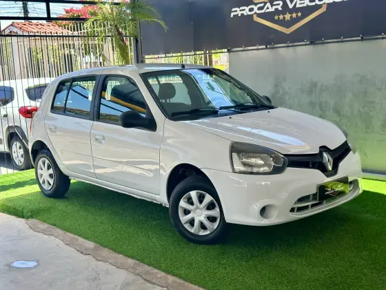 RENAULT CLIO 1.0 EXPRESSION 16V FLEX 4P MANUAL RENAULT CLIO 1.0 EXPRESSION 16V FLEX 4P MANUAL