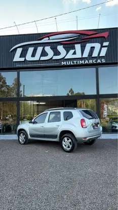 RENAULT-DUSTER-2012