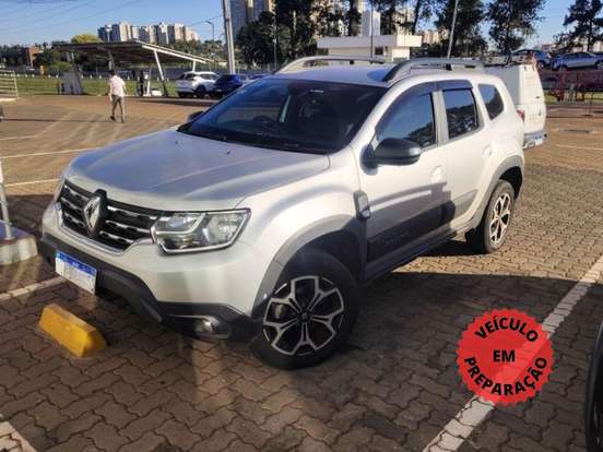 RENAULT-DUSTER-2023