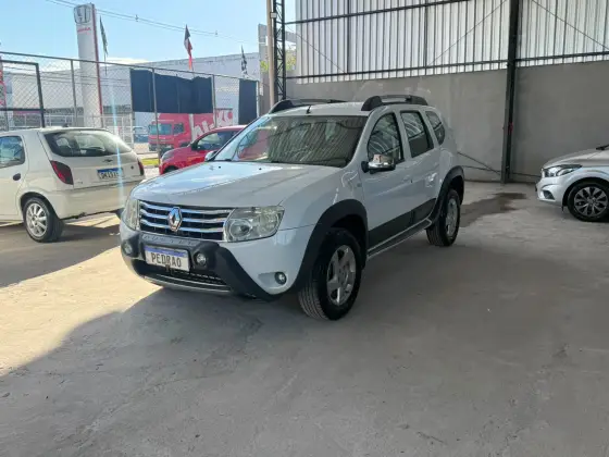RENAULT DUSTER 2.0 DYNAMIQUE 4X2 16V FLEX 4P AUTOMÁTICO RENAULT DUSTER 2.0 DYNAMIQUE 4X2 16V FLEX 4P AUTOMÁTICO