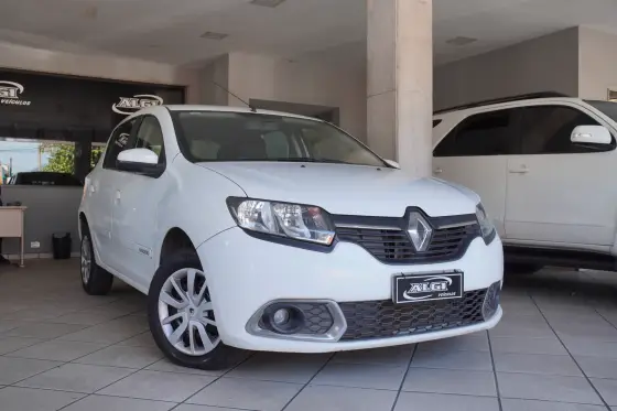 RENAULT SANDERO 1.6 EXPRESSION 8V FLEX 4P AUTOMATIZADO RENAULT SANDERO 1.6 EXPRESSION 8V FLEX 4P AUTOMATIZADO