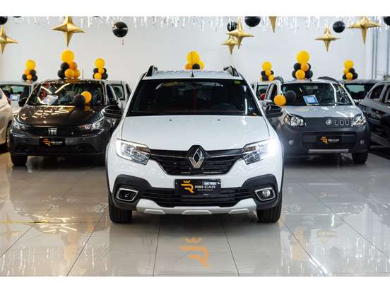 RENAULT-SANDERO-2023
