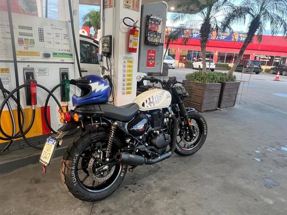 ROYAL ENFIELD HUNTER 350 