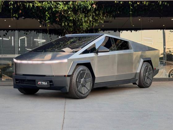 TESLA CYBERTRUCK 122,4 KW ELÉTRICO AWD