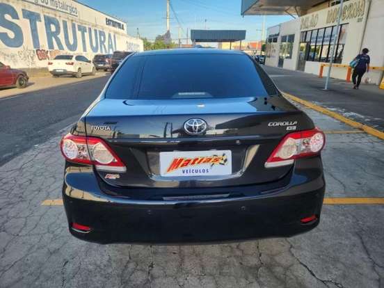 TOYOTA-COROLLA-2013