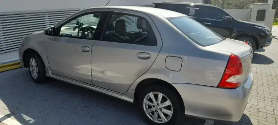 TOYOTA ETIOS 1.5 XLS SEDAN 16V FLEX 4P AUTOMÁTICO TOYOTA ETIOS 1.5 XLS SEDAN 16V FLEX 4P AUTOMÁTICO