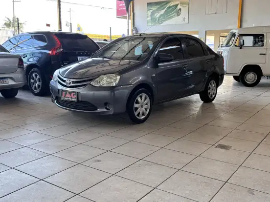 TOYOTA-ETIOS-2014