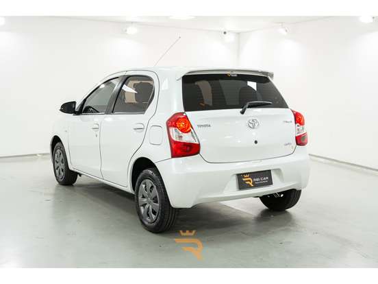TOYOTA-ETIOS-2015