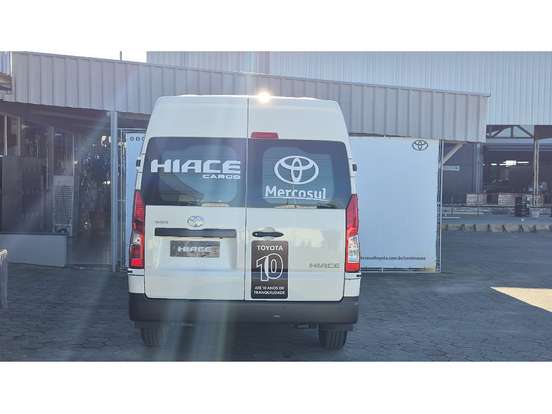 TOYOTA-HIACE-2.8 D-4D TURBO DIESEL FURGÃO DX AUTOMÁTICO TOYOTA-HIACE-2025