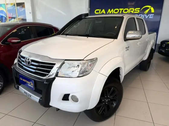 TOYOTA HILUX 2.7 SRV 4X4 CD 16V FLEX 4P AUTOMÁTICO