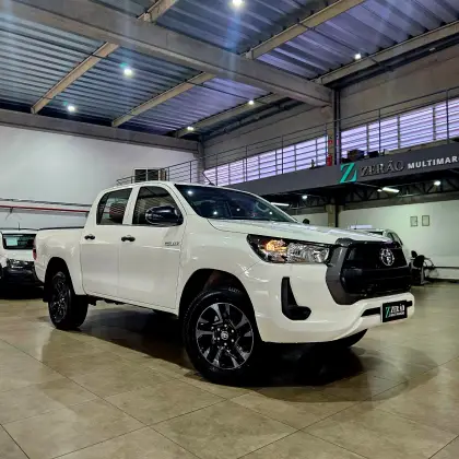 TOYOTA HILUX 2.8 D-4D TURBO DIESEL CD POWER PACK 4X4 AUTOMÁTICO TOYOTA HILUX 2.8 D-4D TURBO DIESEL CD POWER PACK 4X4 AUTOMÁTICO