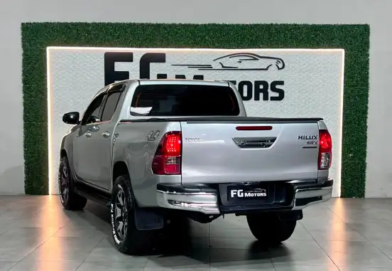 TOYOTA-HILUX-2.8 SRX 4X4 CD 16V DIESEL 4P AUTOMÁTICO TOYOTA-HILUX-2018