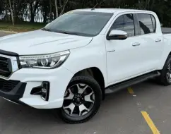 TOYOTA HILUX 2.8 SRX 4X4 CD 16V DIESEL 4P AUTOMÁTICO TOYOTA HILUX 2.8 SRX 4X4 CD 16V DIESEL 4P AUTOMÁTICO