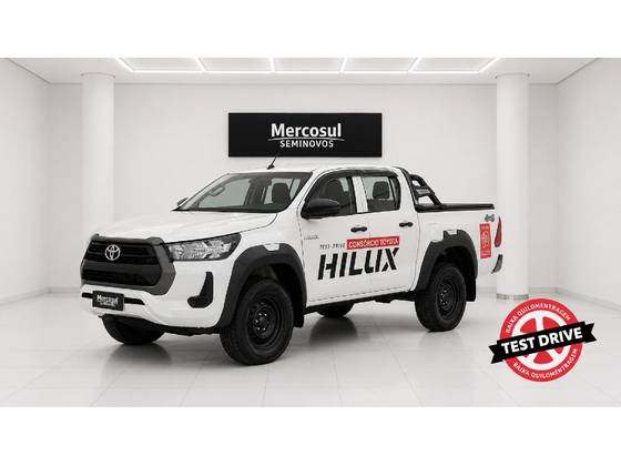 TOYOTA HILUX 2.8 D-4D TURBO DIESEL CD POWER PACK 4X4 AUTOMÁTICO