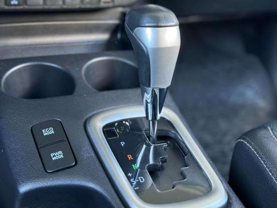 TOYOTA-HILUX-2022