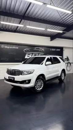 TOYOTA HILUX SW4 2.7 SR 4X2 16V FLEX 4P AUTOMÁTICO TOYOTA HILUX SW4 2.7 SR 4X2 16V FLEX 4P AUTOMÁTICO