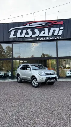 TOYOTA HILUX SW4 3.0 SRV 4X4 16V TURBO INTERCOOLER DIESEL 4P AUTOMÁTICO TOYOTA HILUX SW4 3.0 SRV 4X4 16V TURBO INTERCOOLER DIESEL 4P AUTOMÁTICO