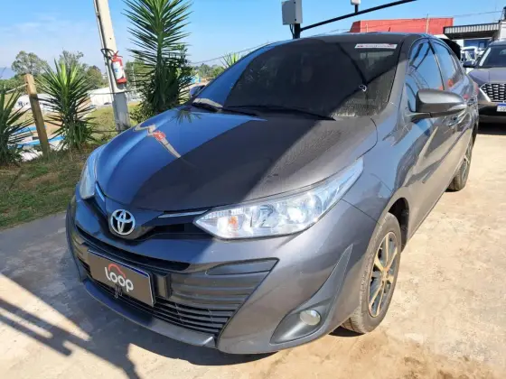 TOYOTA YARIS 1.5 16V FLEX SEDAN XS CONNECT MULTIDRIVE TOYOTA YARIS 1.5 16V FLEX SEDAN XS CONNECT MULTIDRIVE